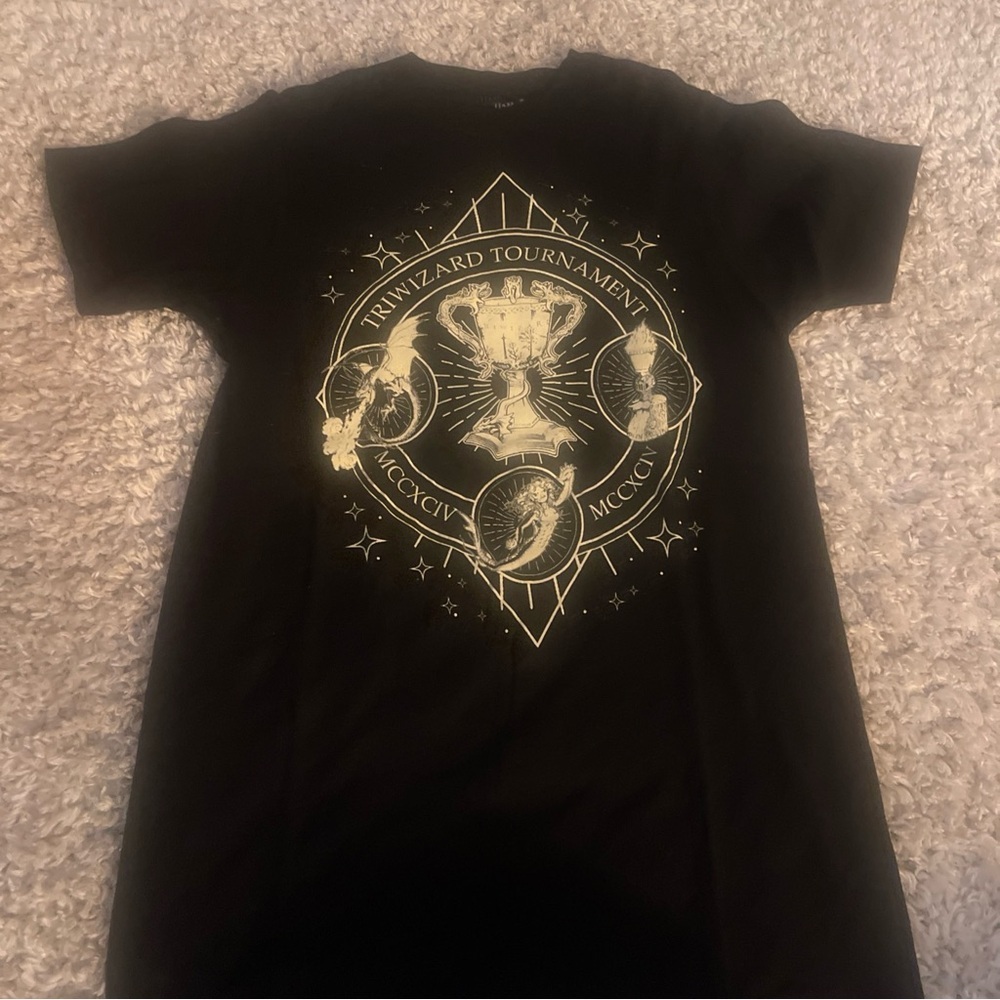 Triwizard Tournament Black and Gold Tee - Picture 4 of 6